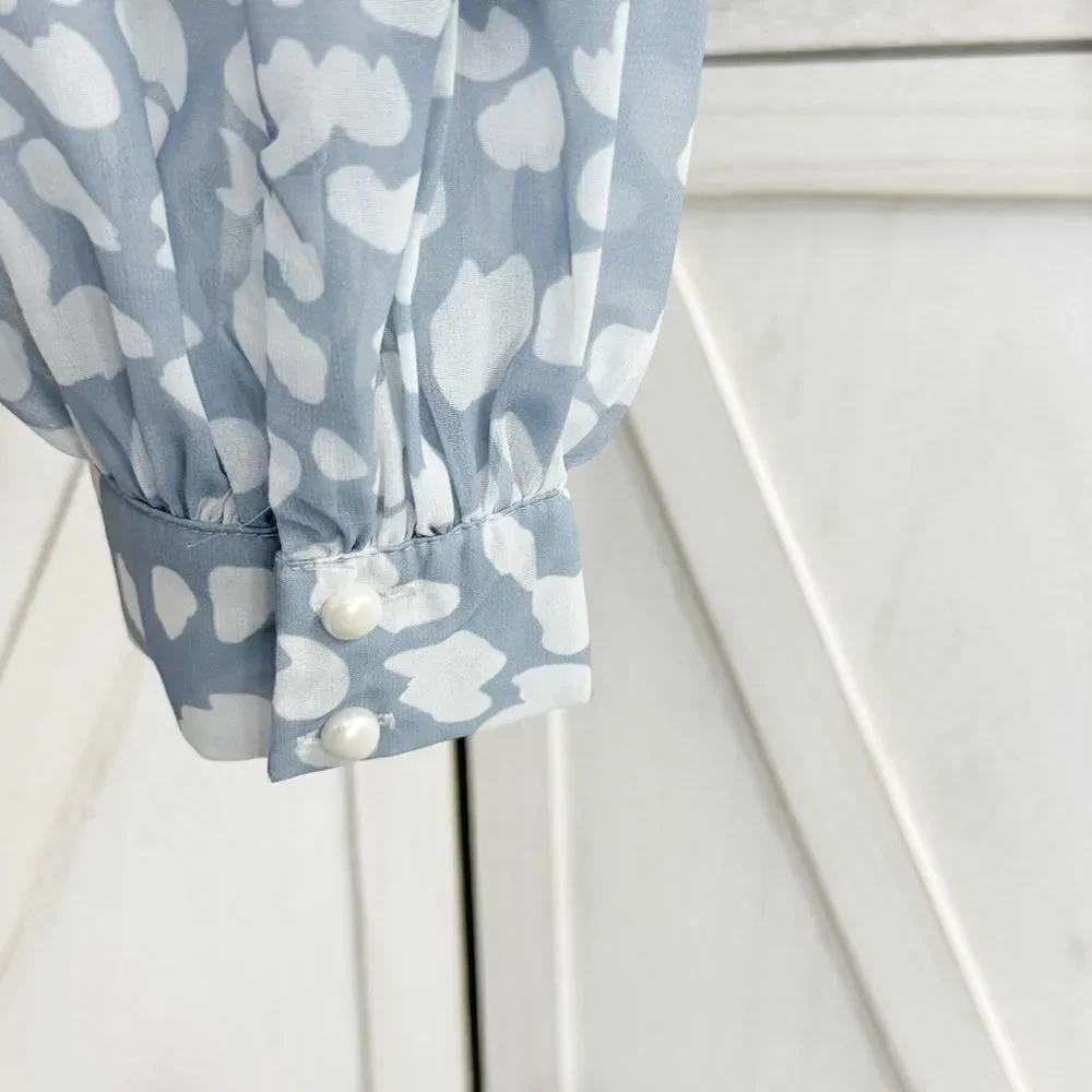 Lucca Petal Print Square‎ Neck Crop Blouse Blue White Large Long Balloon Sleeve